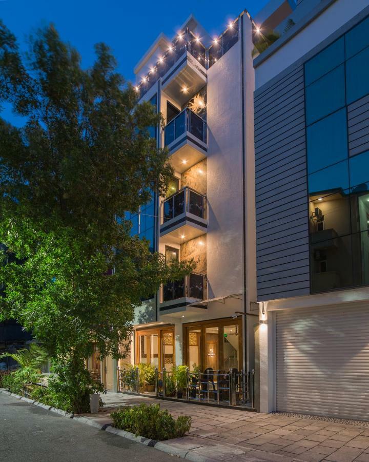 Samann Host Hotel Hulhumale Exterior photo