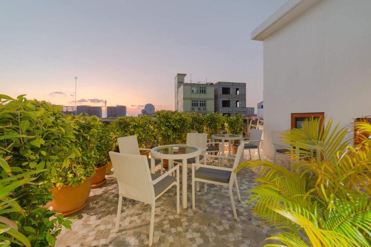 Samann Host Hotel Hulhumale Exterior photo