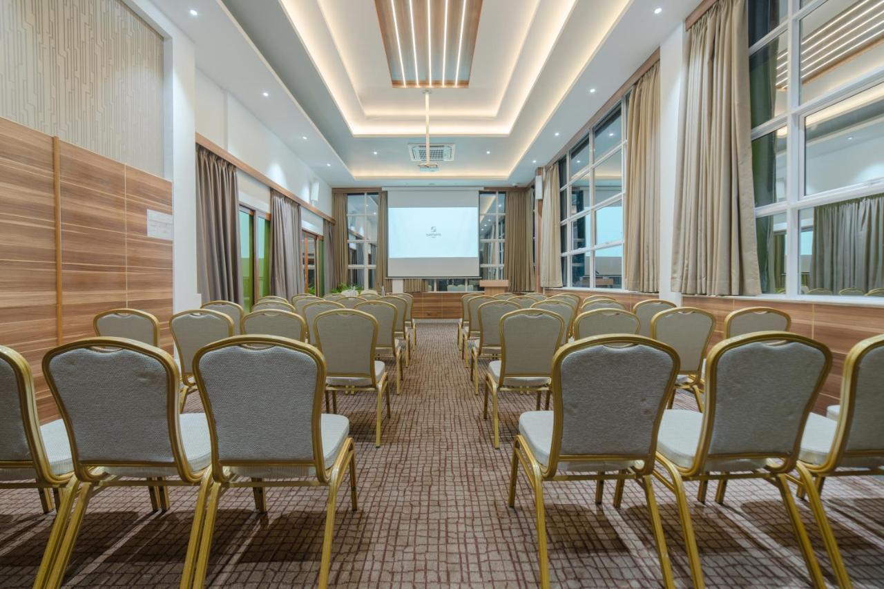 Samann Host Hotel Hulhumale Exterior photo