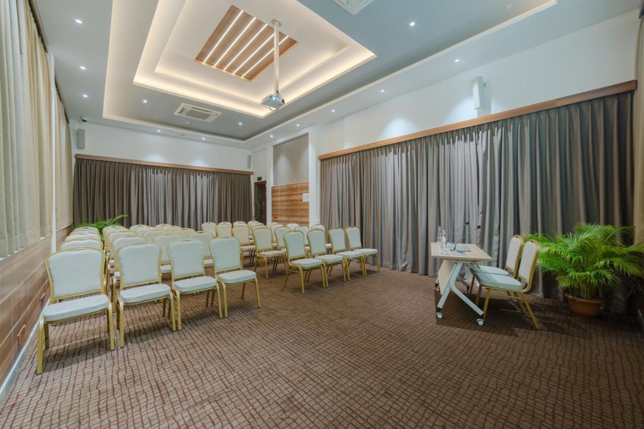 Samann Host Hotel Hulhumale Exterior photo